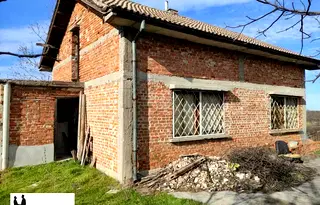 Къща в Хасково, с. Светлина (Димитров)