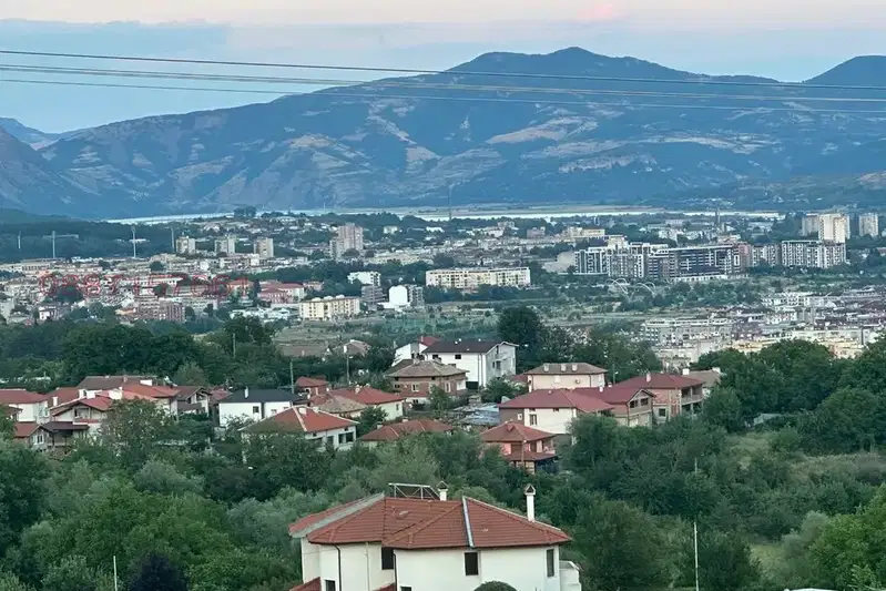 House in Oblast Kyrdjali, с. Срединка