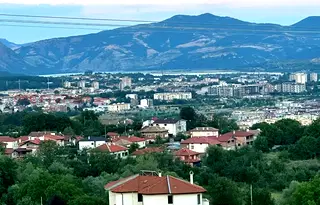 Къща в Кърджали, с. Срединка