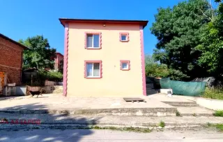Къща в Кюстендил, Бобов дол