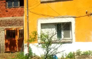 Къща в Кюстендил, Бобов дол