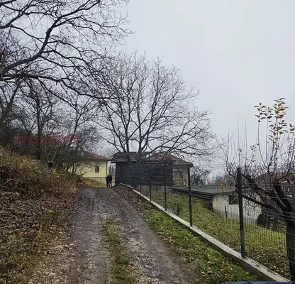 Снимка 4 — Къща в Кюстендил, Сапарева баня