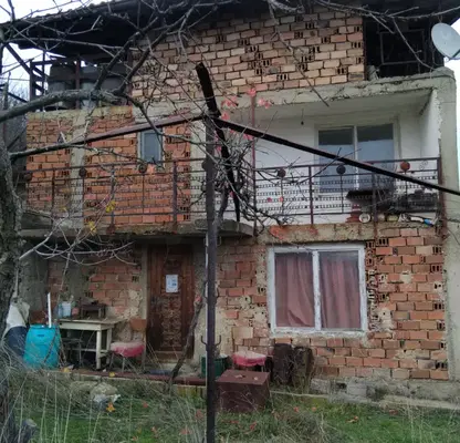 Снимка 3 — Къща в Кюстендил, с. Бураново