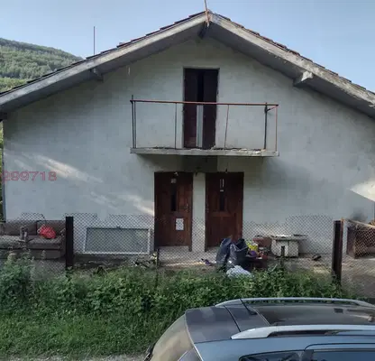 Снимка 2 — Къща в Кюстендил, с. Цървеняно