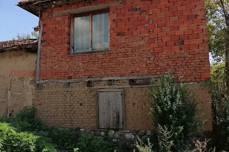 Къща в Кюстендил, с. Долна Гращица