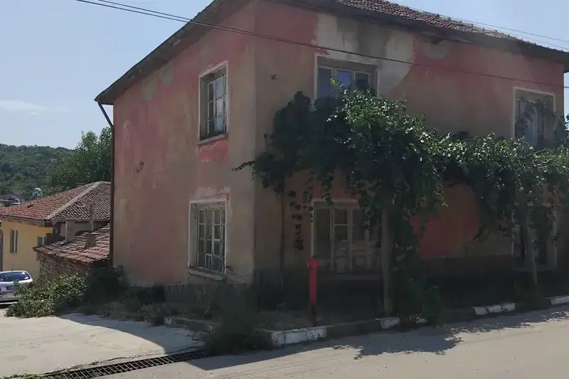 Къща в Кюстендил, с. Слатино