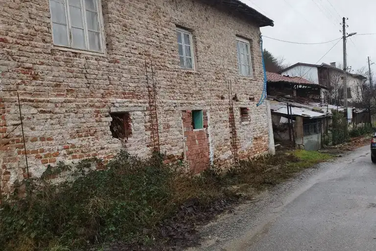House in Oblast Kyustendil, Usoika
