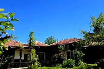 Къща в Ловеч, Априлци