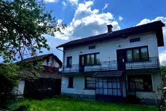 Къща в Ловеч, Априлци