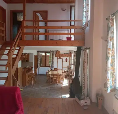 Photo 2 — House in Oblast Lovech, Aprilci
