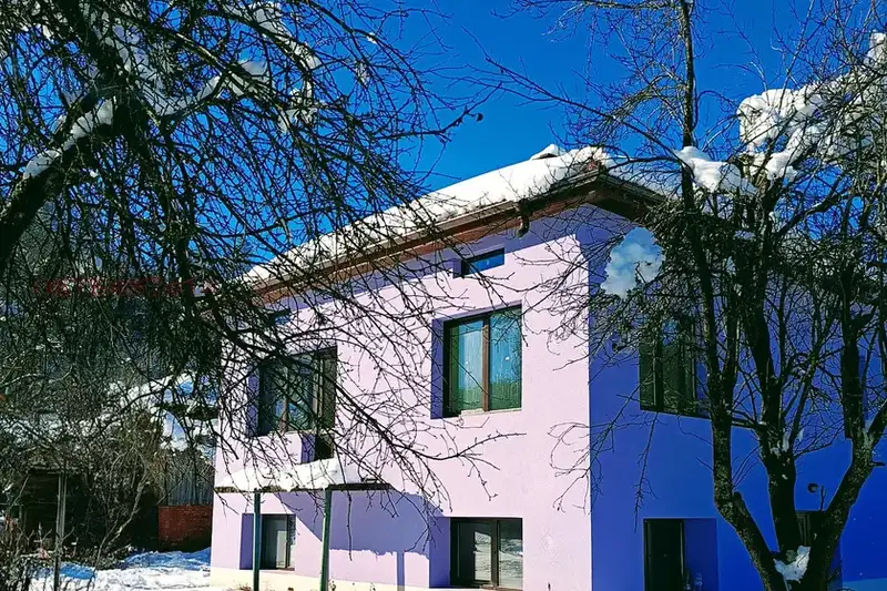 Къща в Ловеч, Априлци