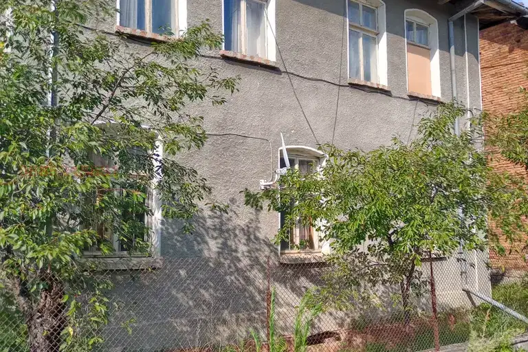 Къща в Ловеч, Априлци