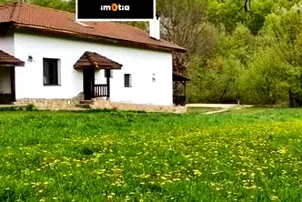 Къща в Ловеч, Априлци