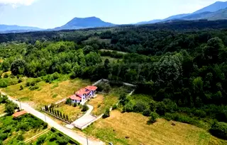 Къща в Ловеч, Априлци