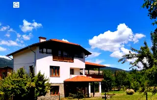 Къща в Ловеч, Априлци