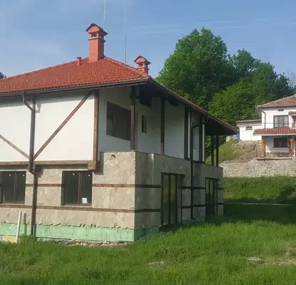 Photo 2 — House in Oblast Lovech, Aprilci