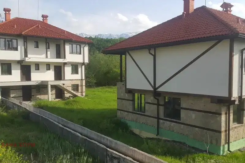 Къща в Ловеч, Априлци
