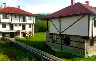 Къща в Ловеч, Априлци