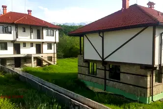 Къща в Ловеч, Априлци
