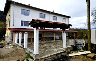 Къща в Ловеч, Априлци