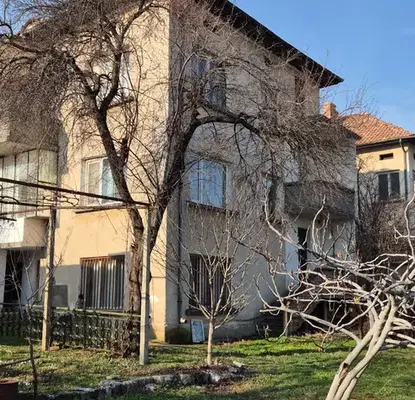 Photo 3 — House in Oblast Lovech, Lukovit