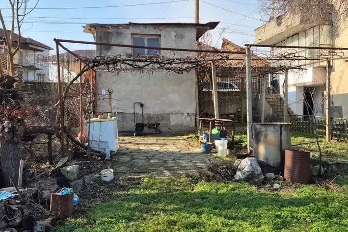 House in Oblast Lovech, Lukovit