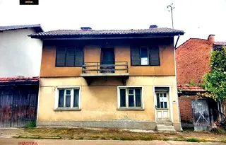 Къща в Ловеч, Троян