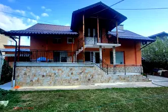 Къща в Ловеч, Троян