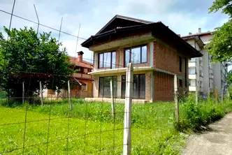 Къща в Ловеч, Троян
