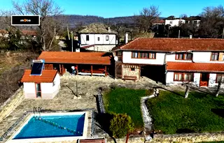 Къща в Ловеч, Троян