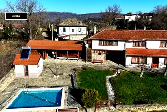 Къща в Ловеч, Троян