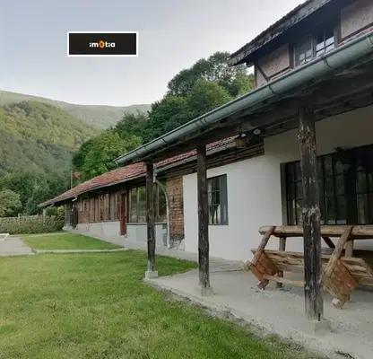 Снимка 4 — Къща в Ловеч, Троян