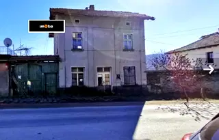 Къща в Ловеч, Троян