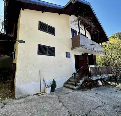 Снимка 3 — Къща в Ловеч, Троян