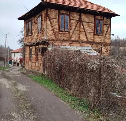 Снимка 3 — Къща в Ловеч, Троян