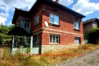 Къща в Ловеч, Угърчин