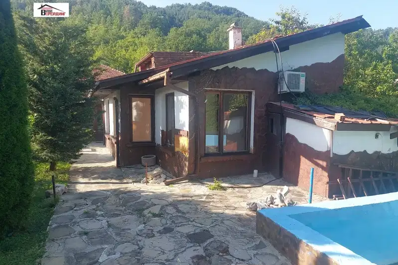 House in Oblast Lovech, Beli Osym