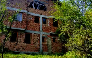 Къща в Ловеч, с. Бели Осъм