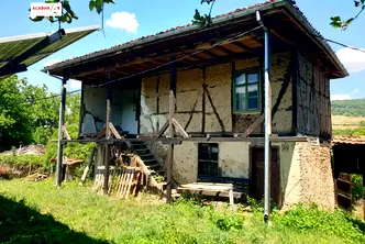 Къща в Ловеч, с. Българене