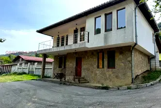 Къща в Ловеч, с. Чифлик