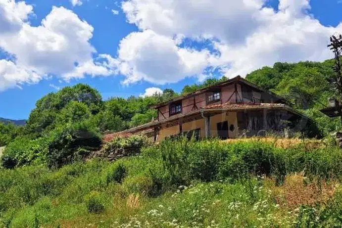 House in Oblast Lovech, Chiflik