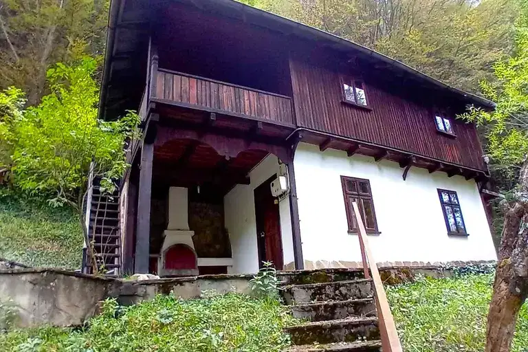 House in Oblast Lovech, Chiflik