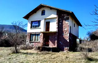 Къща в Ловеч, с. Добревци