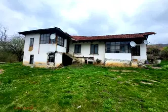 Къща в Ловеч, с. Добродан