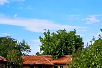 Къща в Ловеч, с. Дойренци