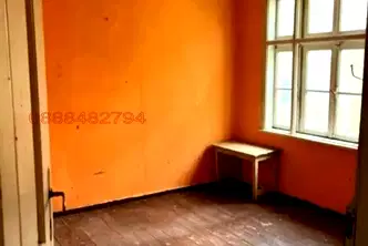 Къща в Ловеч, с. Дълбок дол