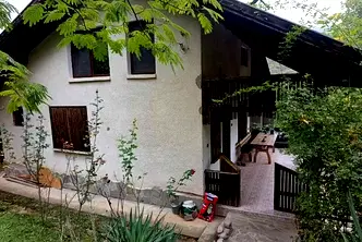 Къща в Ловеч, с. Гложене