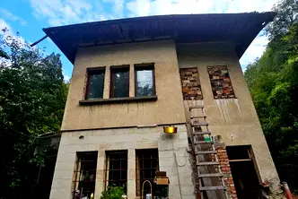 Къща в Ловеч, с. Гложене