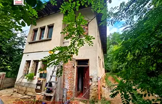 Къща в Ловеч, с. Гложене