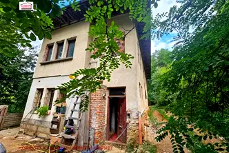 Къща в Ловеч, с. Гложене